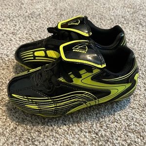 Vizari Soccer Clears - Toddler 8